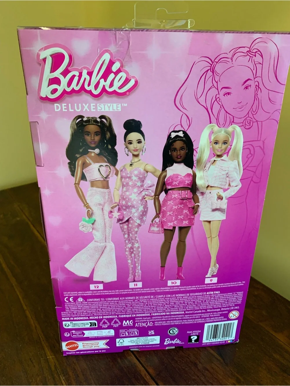 #12 Deluxe Style NIB NRFB Barbie Pink Heart-Accent Doll